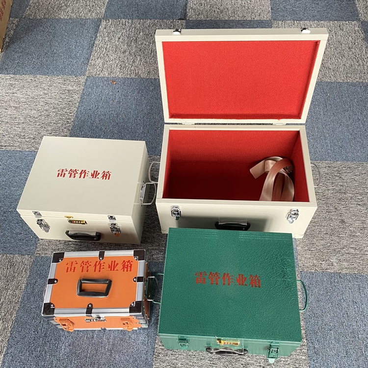 高明爆破工程作业箱如何选择？玻璃钢与传统材质的全面对比
